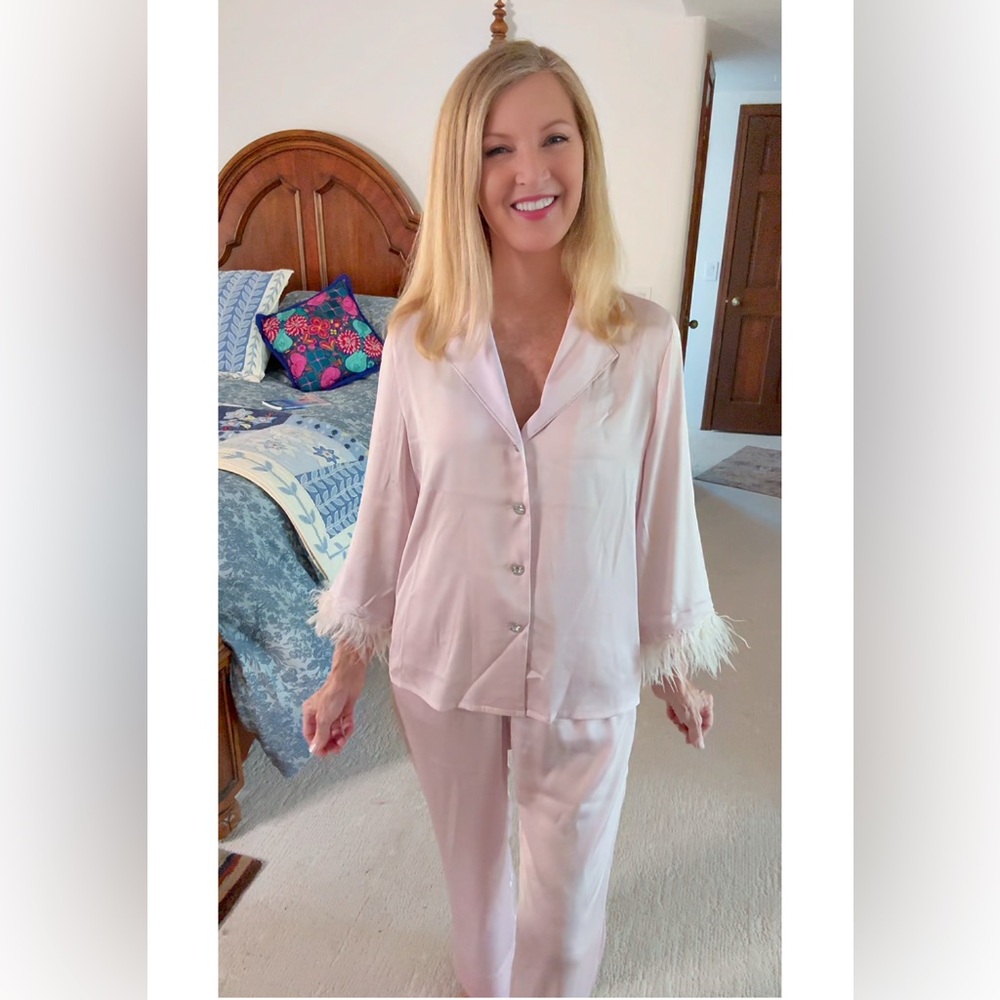 NWT Elegant Pink Satin & Feather Women's Pajama Set-S